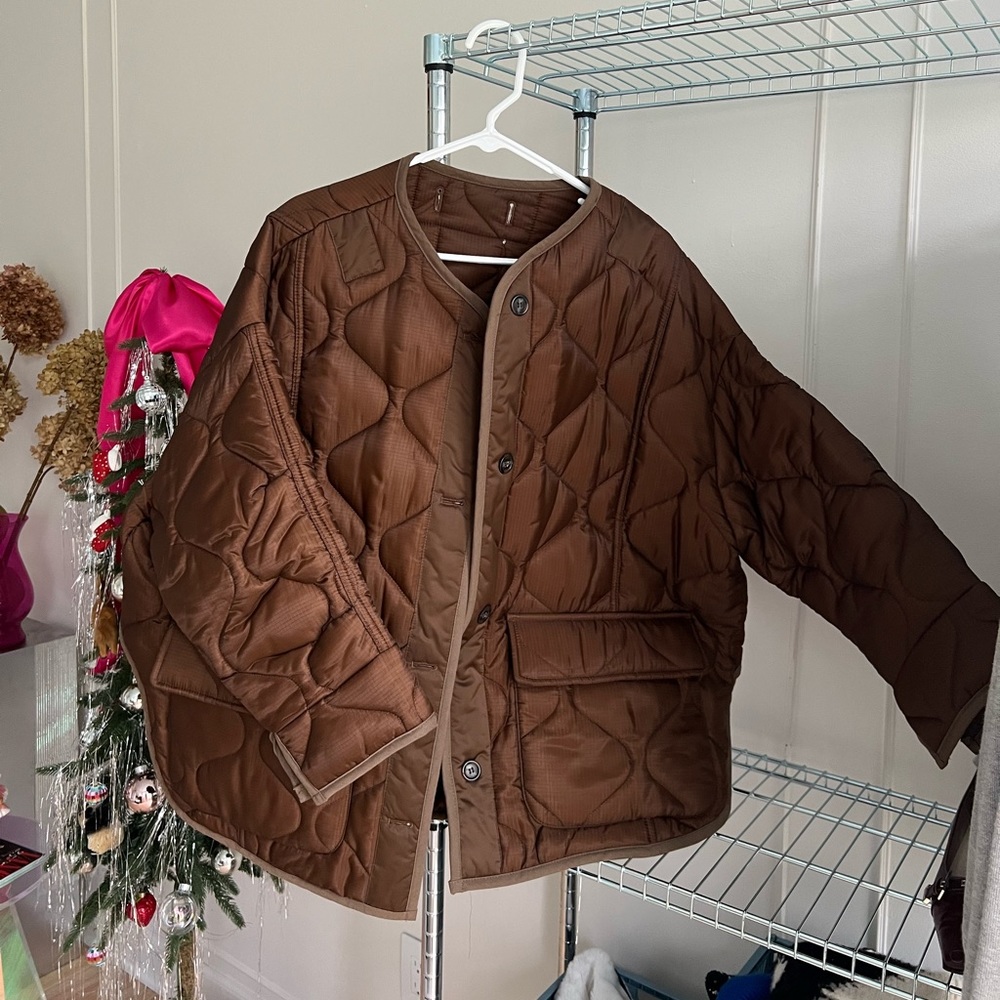 The Frankie Shop Teddy Quilted Jacket in Chocolate Brown